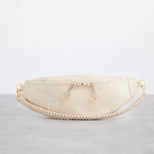 BEIS “The Sport Pack” in Beige